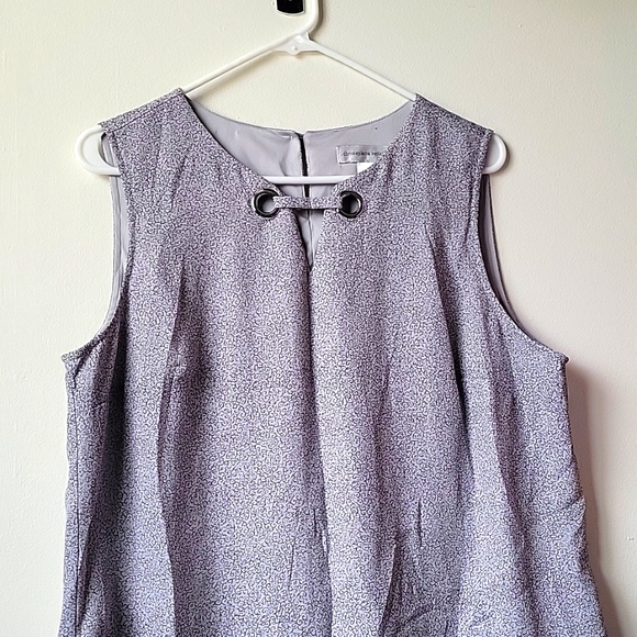 Top - Picture 2 of 3